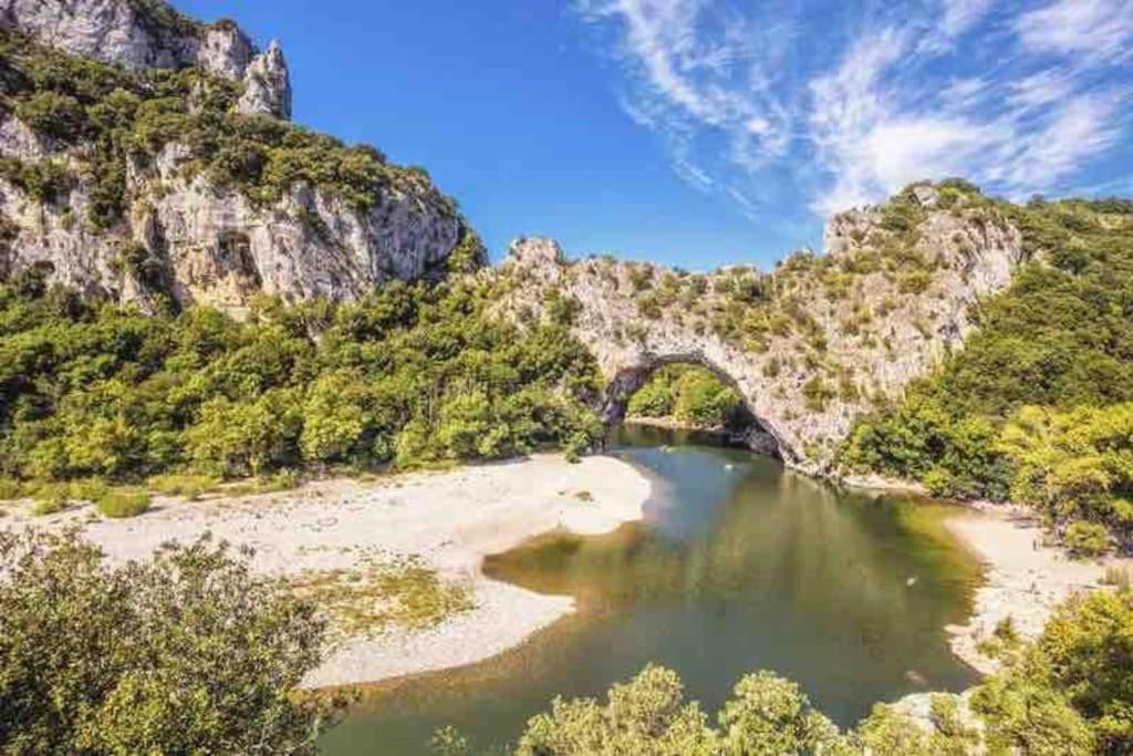 Appartement Neuf Avec Spa Saint-Martin-dʼArdèche 外观 照片